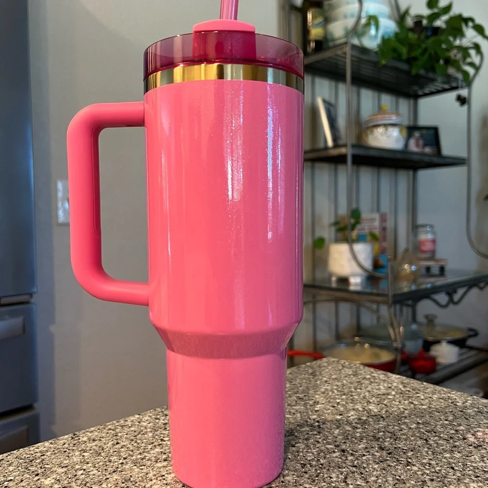 Pink Stanley Wicked Glinda Tumblr 40oz - Picture 4 of 5